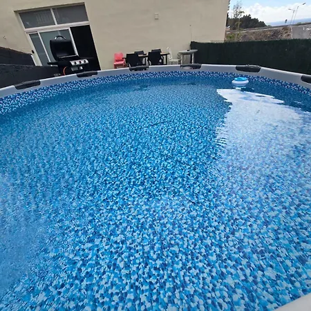 Апартаменты Loft Experience Sea View & Private Garden Адехе