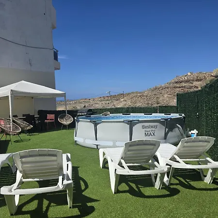 Апартаменты Loft Experience Sea View & Private Garden Адехе